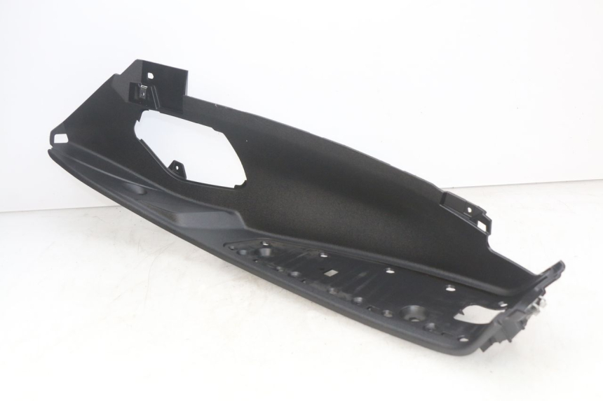 photo de RIGHT FOOTREST PIAGGIO MP3 500 (2014 - 2017) - Main view