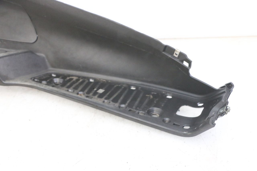 photo de RIGHT FLOOR PANEL PIAGGIO MP3 500 (2011 - 2015) - Markings and original references