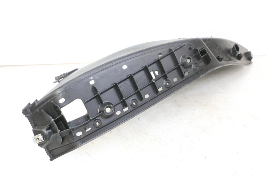 photo de RIGHT FOOTREST PIAGGIO MP3 500 (2014 - 2017) - Component detail