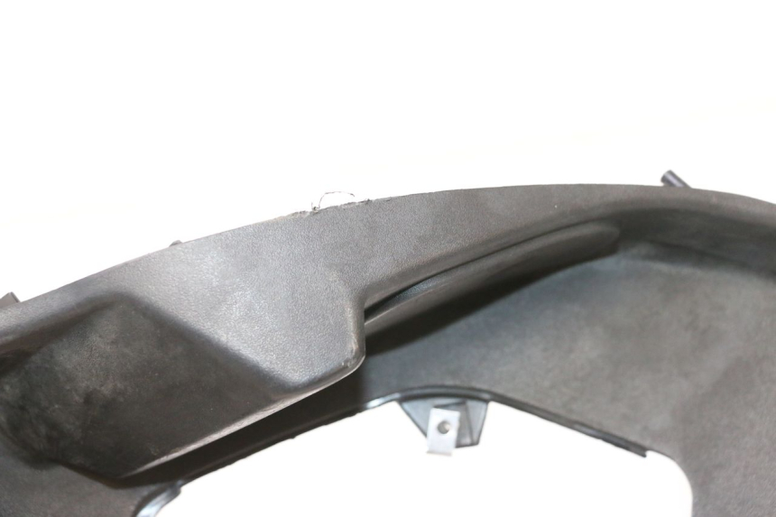 photo de RIGHT FOOTREST PIAGGIO MP3 RL 250 (2006 - 2010) - Component detail