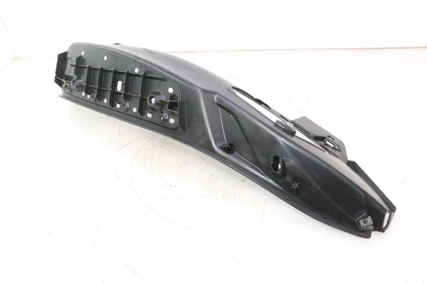 photo de RIGHT FLOOR PANEL PIAGGIO MP3 500 (2016 - 2018) - Checked used part