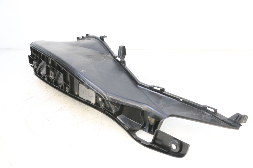 photo de RIGHT FLOOR PANEL HONDA PCX (JF57/JF64) 125 (2014 - 2018) - Alternative perspective
