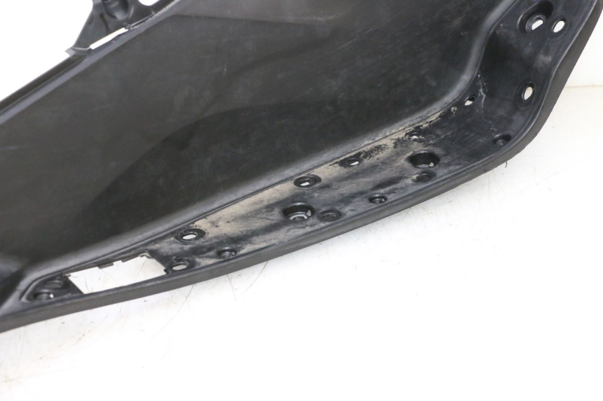 photo de RIGHT FLOOR PANEL HONDA PCX (JF57/JF64) 125 (2014 - 2018) - Checked used part