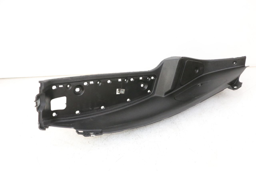 photo de RIGHT FOOTREST PIAGGIO MP3 LT 400 (2007 - 2012) - Technical close-up