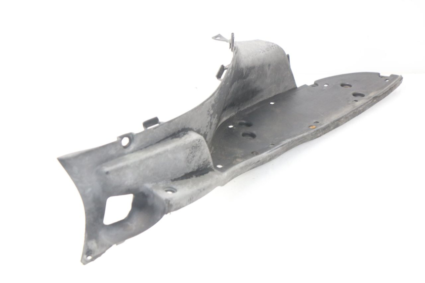 photo de RIGHT FLOOR PANEL APRILIA SCARABEO GT 125 (1999 - 2007) - Alternative perspective