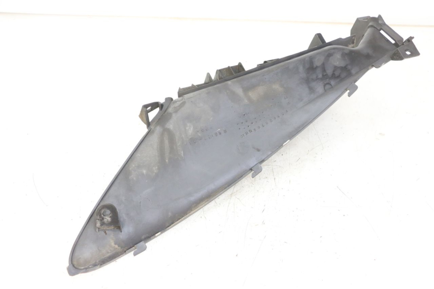 photo de RIGHT FOOTREST SUZUKI BURGMAN 125 (2007 - 2014) - Technical close-up