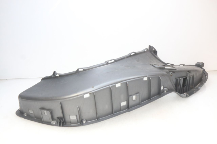 photo de RIGHT FOOTREST PIAGGIO X9 EVOLUTION 250 (2003 - 2007) - Zoom on usage condition