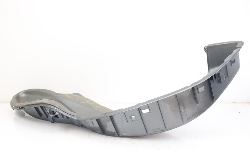 photo de RIGHT FOOTREST PIAGGIO X9 EVOLUTION 125 (2003 - 2007) - Fixing points details