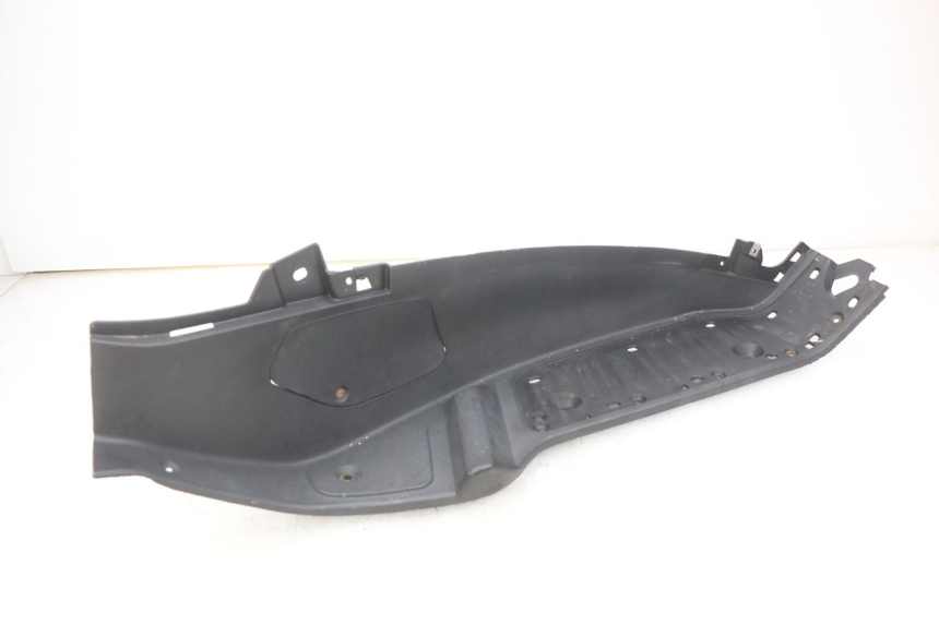 photo de RIGHT FOOTREST PIAGGIO XEVO - X EVO 125 (2007 - 2017) - Surface and material condition