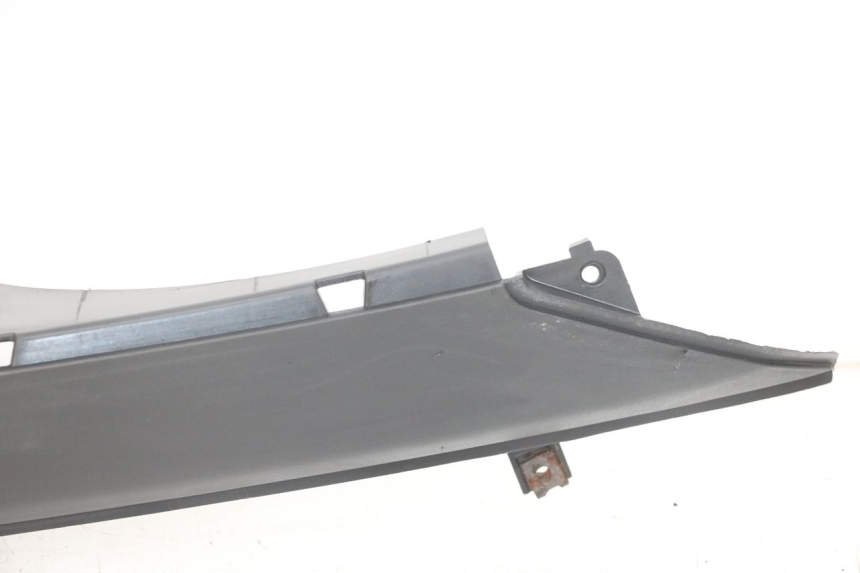 photo de RIGHT FLOOR PANEL YAMAHA NEO'S NEOS 2T EASY 50 (2013 - 2016) - Fixing points details