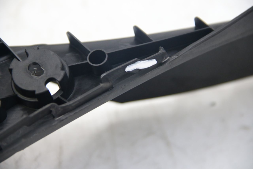 photo de FOOTREST YAMAHA D'ELIGHT DELIGHT 125 (2017 - 2020) - Component detail