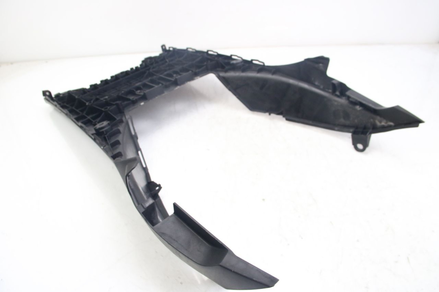 photo de FOOTREST YAMAHA D'ELIGHT DELIGHT 125 (2017 - 2020) - Surface and material condition