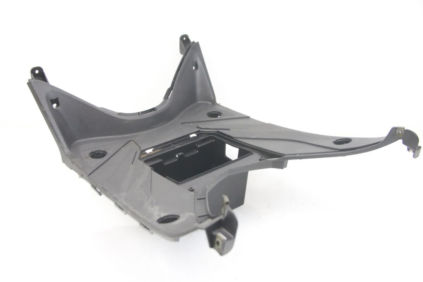 photo de FOOTREST JM MOTORS EVOLIS 4T 50 (2018 - 2022) - Fixing points details