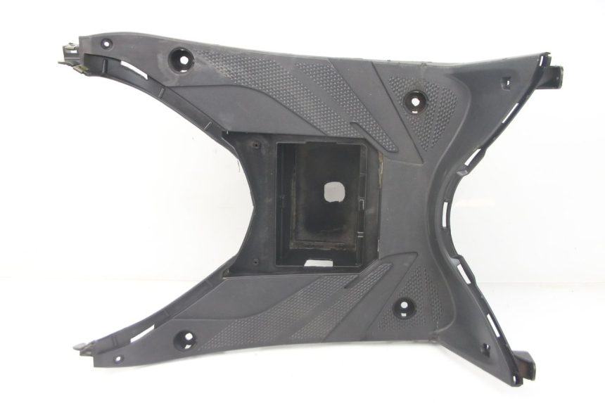 photo de FOOTREST JM MOTORS EVOLIS 4T 50 (2018 - 2022) - Surface and material condition