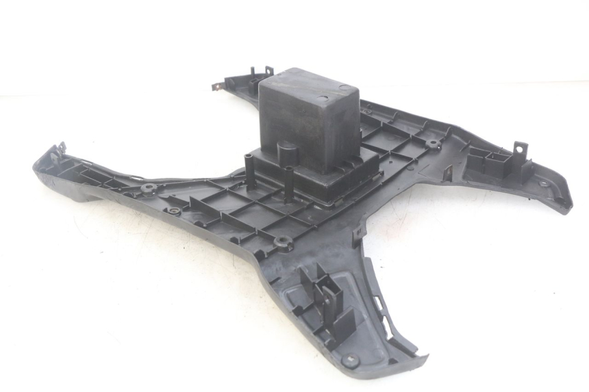 photo de FOOTREST KEEWAY F-ACT FACT 50 (2006 - 2011) - Surface and material condition