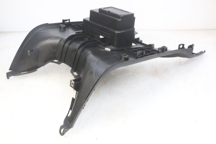 photo de FOOTREST SYM FIDDLE 3 III 125 (2014 - 2020) - Technical close-up