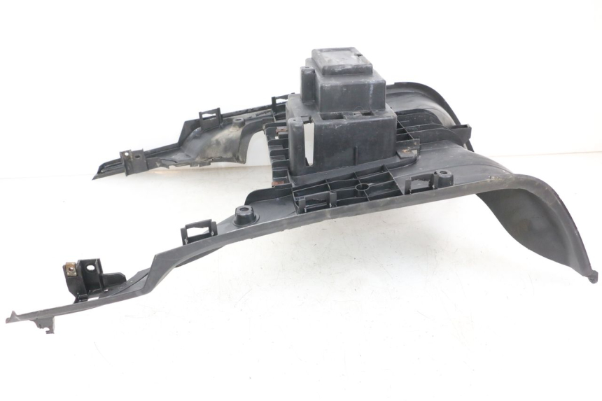 photo de FLOOR PANEL SYM FIDDLE 3 III 50 (2014 - 2020) - Fixing points details