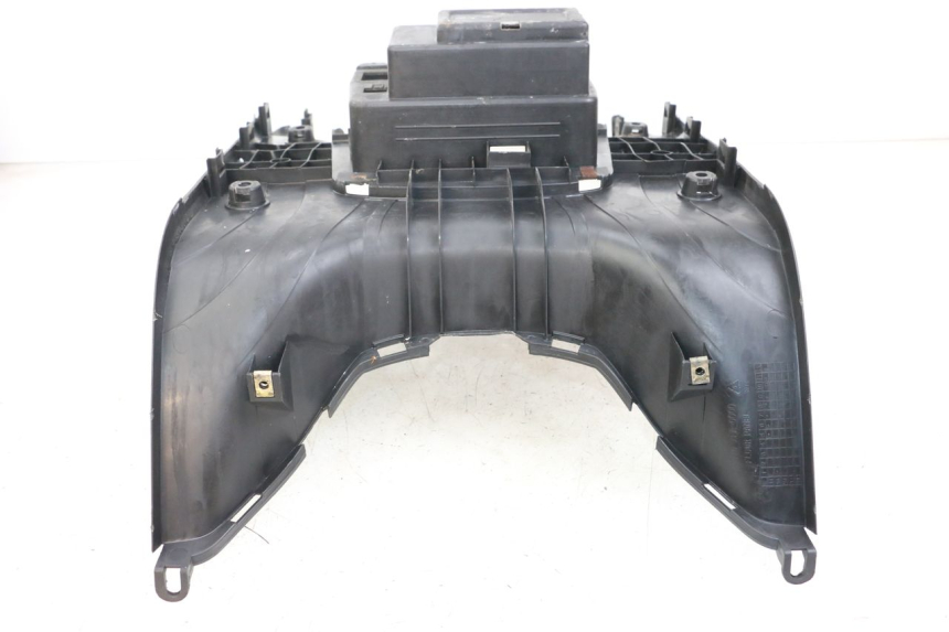 photo de FLOOR PANEL SYM FIDDLE 3 III 50 (2014 - 2020) - Surface and material condition