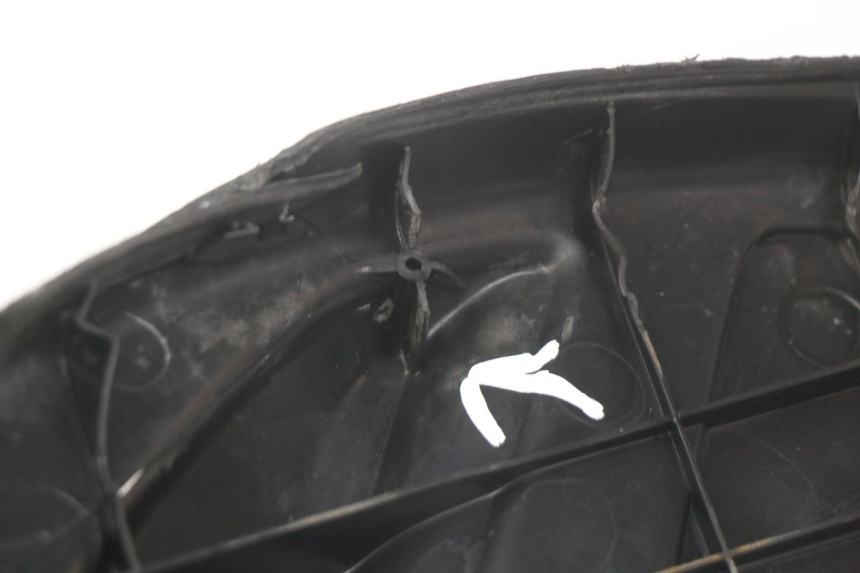 photo de FLOOR PANEL PIAGGIO FLY 2T 50 (2004 - 2017) - Technical close-up