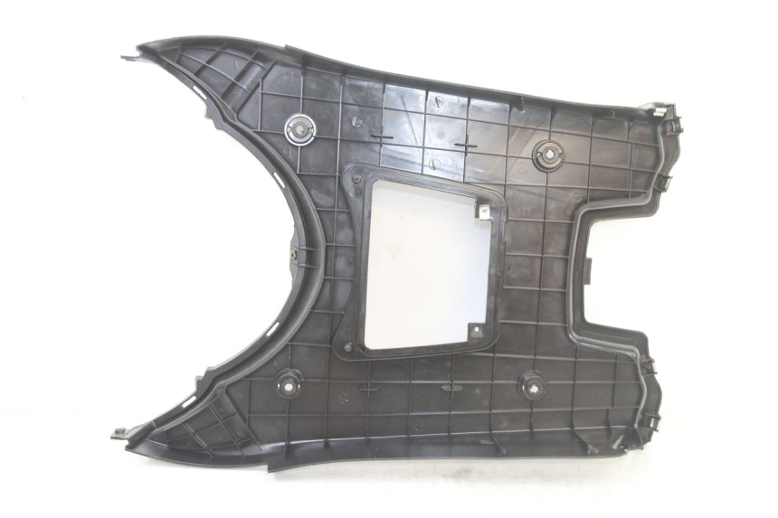 photo de FOOTPEG VENESI FLY RETRO 4T 50 (2020 - 2025) - Fixing points details