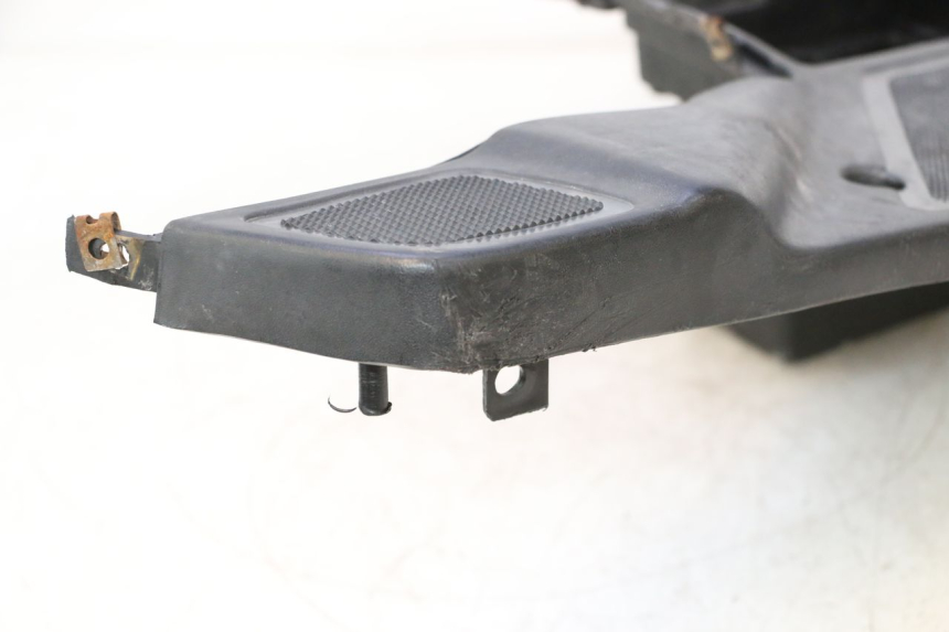 photo de FLOOR PANEL KEEWAY FOCUS 50 (2006 - 2009) - Fixing points details
