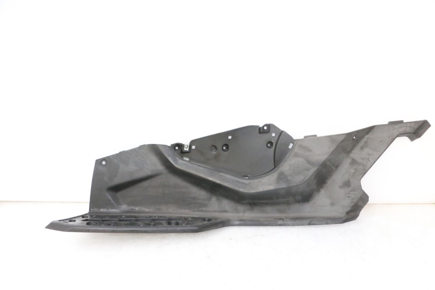 photo de LEFT FLOOR PANEL QUADRO 4 4D 350 (2015 - 2018) - Main view