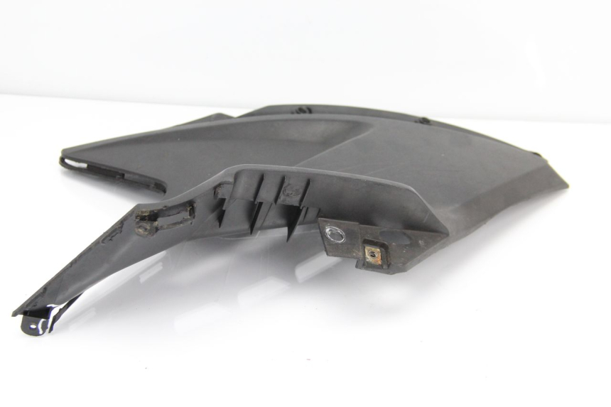 photo de LEFT FLOOR PANEL KYMCO AGILITY CITY 2T 50 (2008 - 2016) - Zoom on usage condition