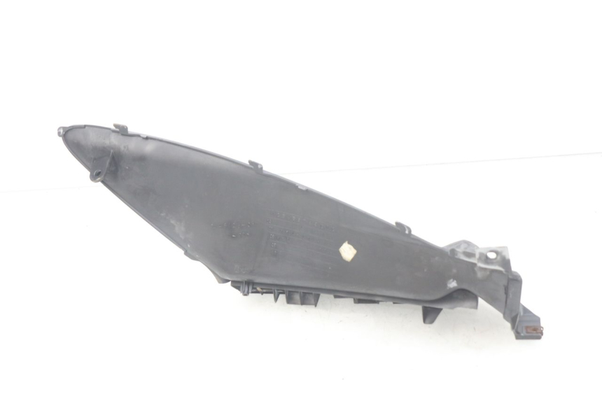 photo de LEFT FOOTREST SUZUKI BURGMAN 125 (2007 - 2014) - Zoom on usage condition