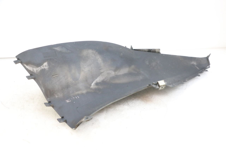 photo de LEFT FOOTREST BMW C1 125 (2000 - 2003) - Zoom on usage condition