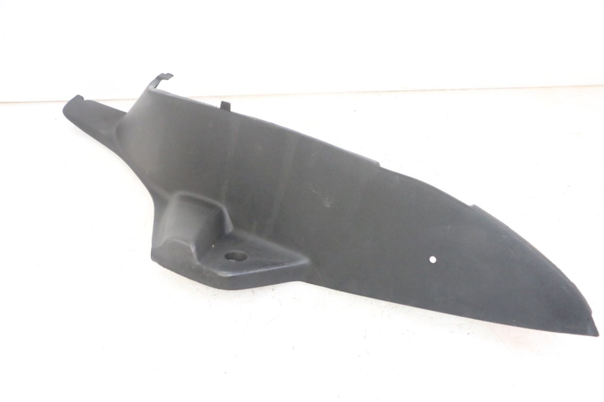 photo de LEFT FLOOR PANEL PEUGEOT ELYSEO 125 (1999 - 2004) - Surface and material condition