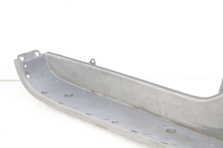 photo de LEFT FOOTREST HONDA FES PANTHEON 2T 125 (1998 - 2002) - Technical close-up