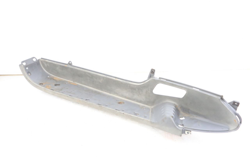 photo de LEFT FOOTREST HONDA FES PANTHEON 2T 125 (1998 - 2002) - Surface and material condition