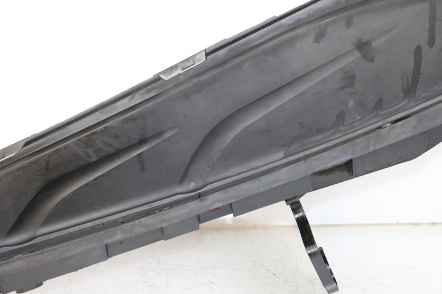 photo de LEFT FOOTREST HONDA FES S-WING SWING ABS 125 (2007 - 2015) - Checked used part