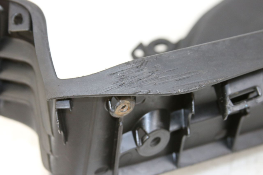 photo de LEFT FOOTREST HONDA FORZA 125 (2015 - 2016) - Alternative perspective