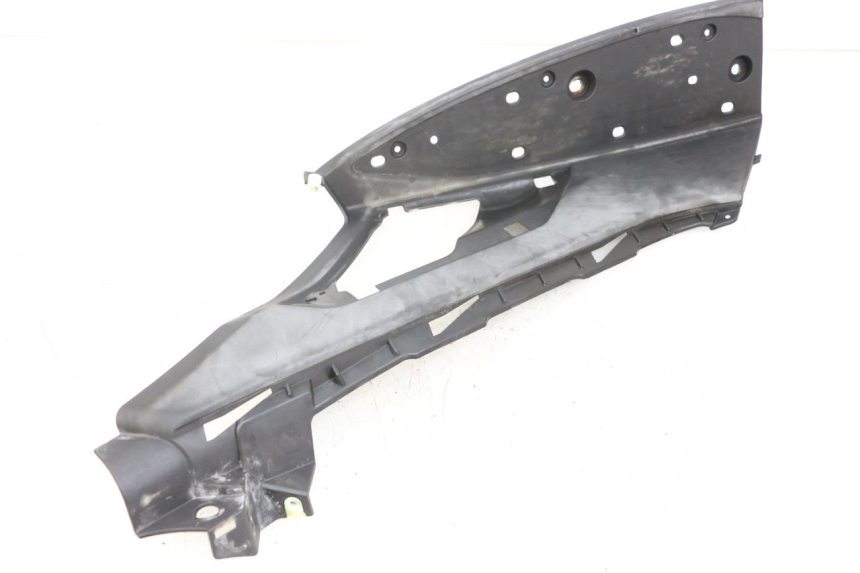 photo de LEFT FLOOR PANEL PEUGEOT GEOPOLIS RS 125 (2007 - 2009) - Zoom on usage condition