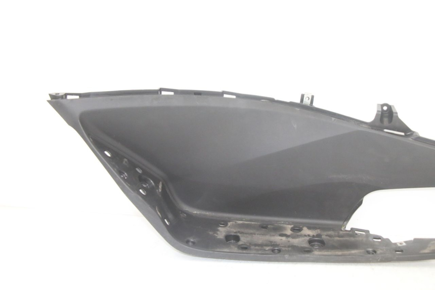 photo de LEFT FLOOR PANEL HONDA PCX (JF57/JF64) 125 (2014 - 2018) - Component detail