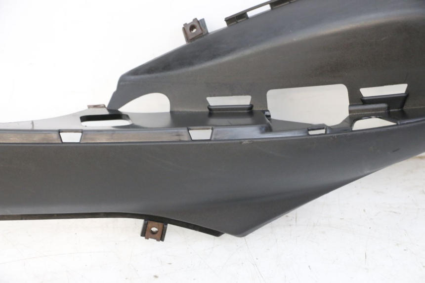 photo de LEFT FLOOR PANEL MBK OVETTO ONE 2T 50 (2013 - 2017) - Additional view of the item