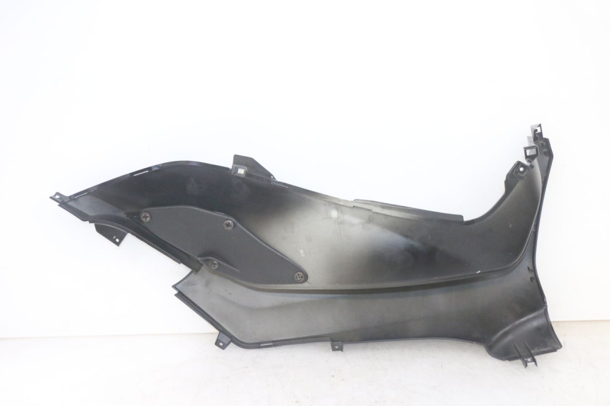 photo de LEFT FLOOR PANEL PIAGGIO MP3 HPE 300 (2019 - 2026) - Product overview