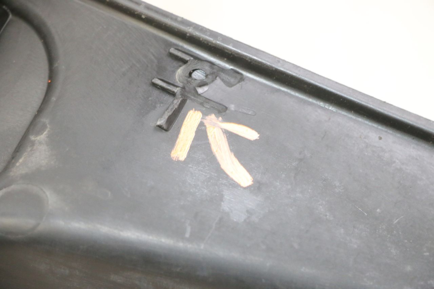 photo de LEFT FLOOR PANEL PIAGGIO MP3 LT 300 (2010 - 2016) - Component detail