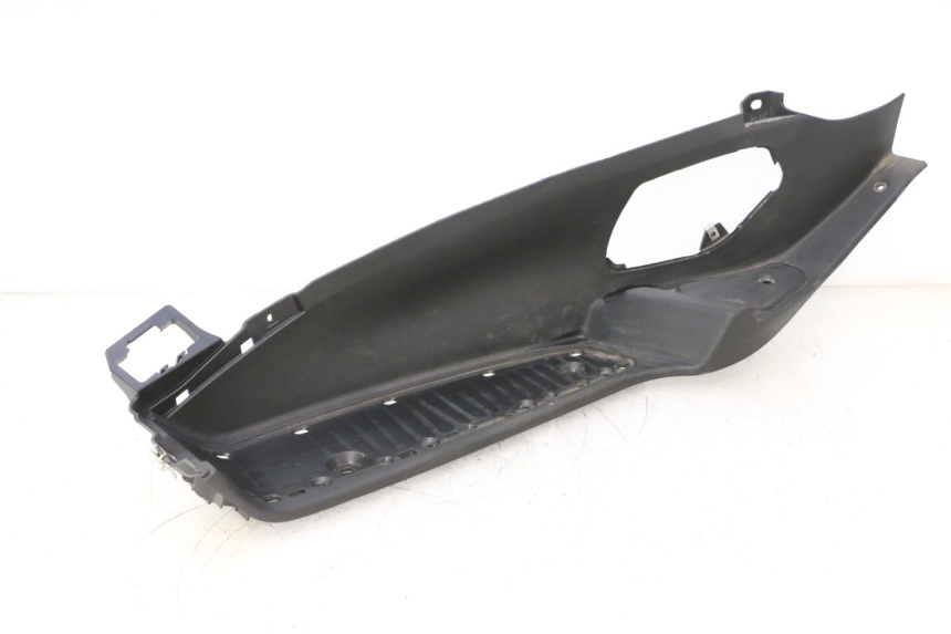 photo de LEFT FLOOR PANEL PIAGGIO MP3 LT 400 (2007 - 2012) - Checked used part