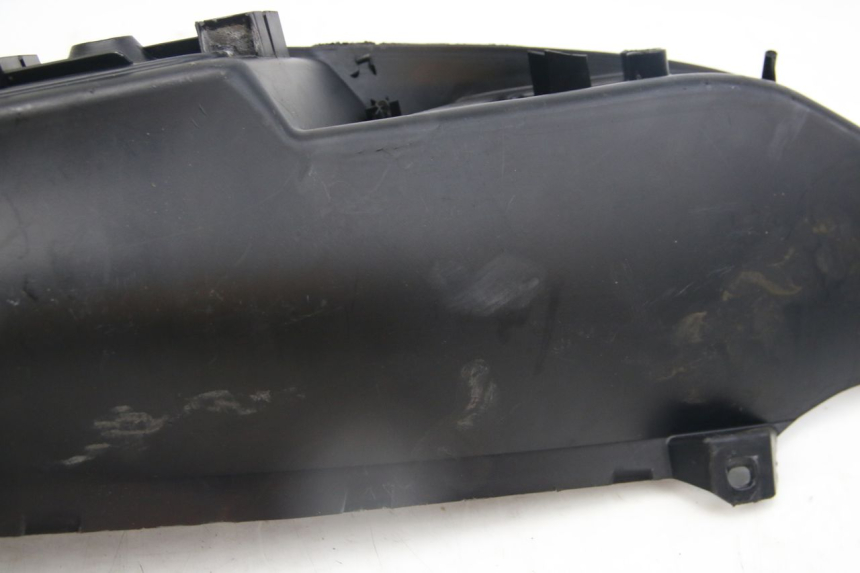 photo de LEFT FOOTREST PIAGGIO MP3 125 (2006 - 2014) - Additional view of the item