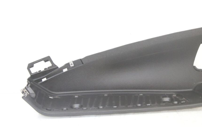 photo de LEFT FOOTREST PIAGGIO MP3 500 (2014 - 2017) - Component detail