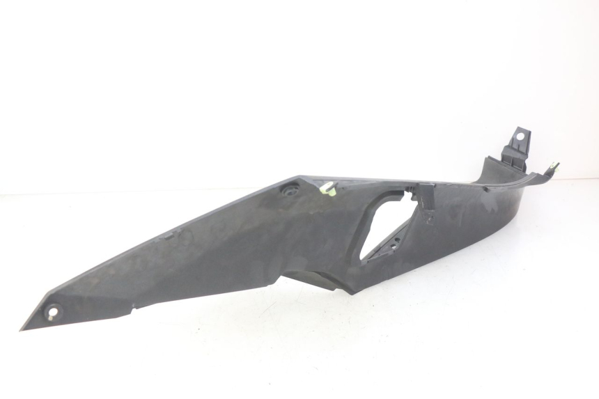 photo de LEFT FOOTREST PEUGEOT SATELIS COMPRESSOR K15 125 (2006 - 2009) - Technical close-up