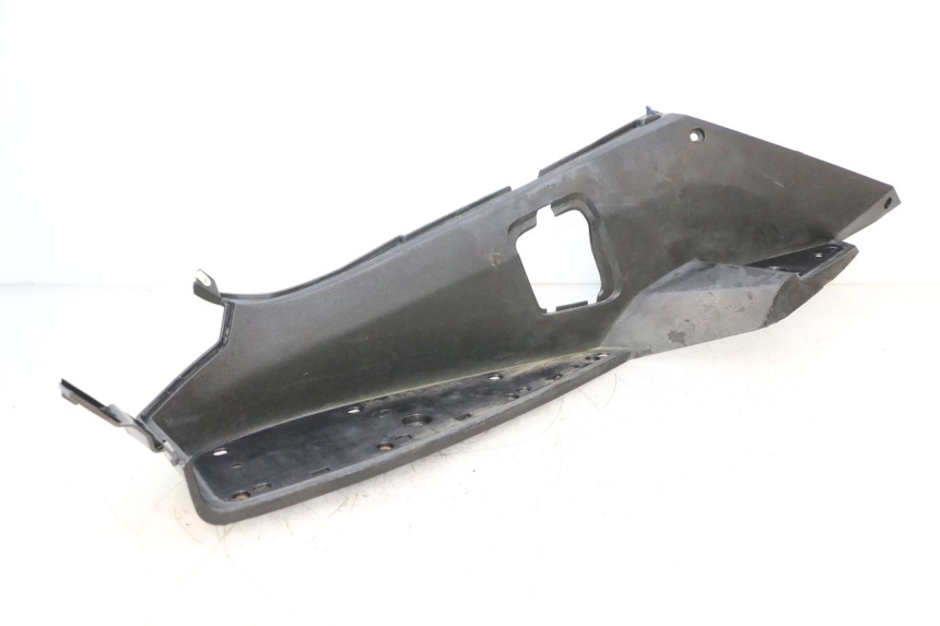 photo de LEFT FOOTREST PEUGEOT SATELIS COMPRESSOR K15 125 (2006 - 2009) - Main view