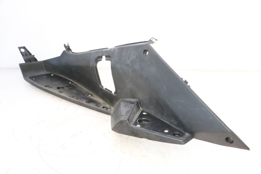photo de LEFT FOOTREST PEUGEOT SATELIS COMPRESSOR K15 125 (2006 - 2009) - Markings and original references