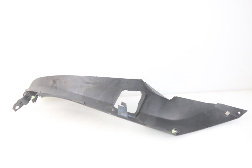 photo de LEFT FOOTREST PEUGEOT SATELIS 125 (2006 - 2009) - Alternative perspective