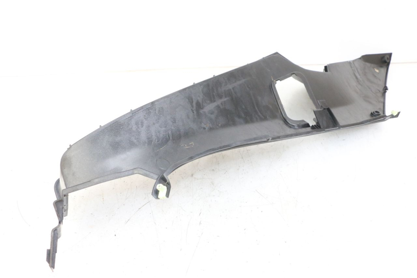 photo de LEFT FOOTREST PEUGEOT SATELIS 125 (2006 - 2009) - Component detail