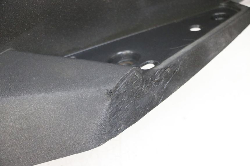 photo de LEFT FOOTREST PEUGEOT SATELIS 125 (2006 - 2009) - Product overview