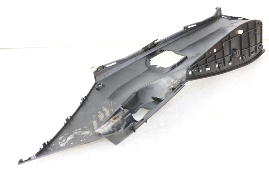 photo de LEFT FLOOR PANEL PEUGEOT SATELIS 125 (2013 - 2018) - Component detail
