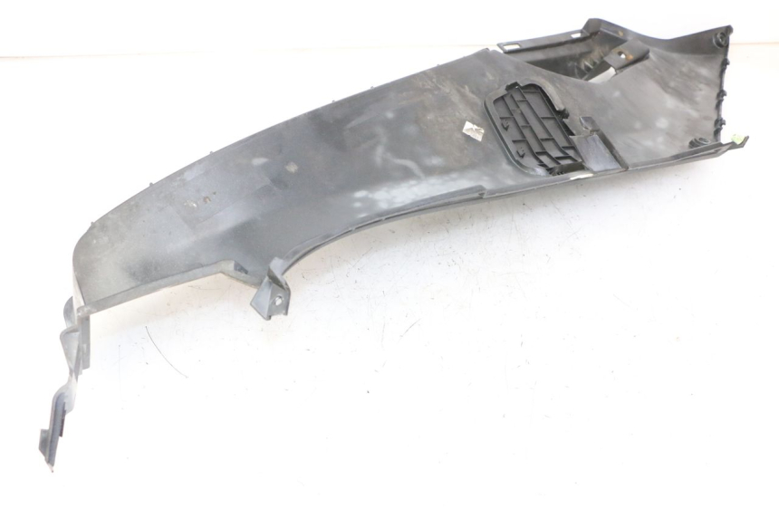 photo de LEFT FLOOR PANEL PEUGEOT SATELIS 125 (2013 - 2018) - Alternative perspective